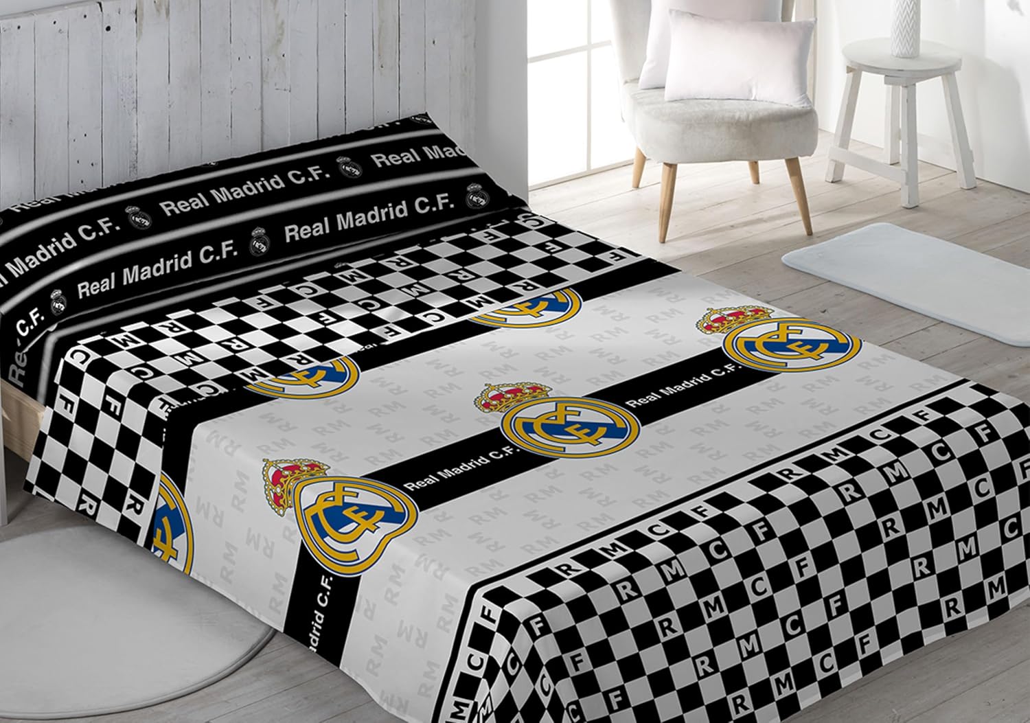 81+QV3zf3QL._AC_SL1500_ Juego de Sábanas Real Madrid 50% Algodón 50% Poliéster, para Cama de 105cm. - Imagen 1