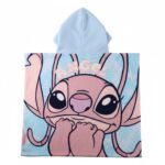 Poncho toalla Stitch Disney microfibra 55x110cm. Composición: 100% poliester. 250 gsm. - Imagen 2