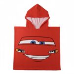 Poncho toalla Cars Disney microfibra 55x110cm. Composición: 100% poliester. 250 gsm.